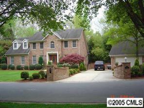 5715 Glen Forest Dr., Charlotte, NC 28226