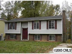 1026 Glenfiddich Dr., Charlotte, NC 28215