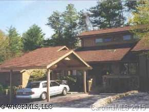 1104 Red Oak Drive, Hendersonville, NC 28791