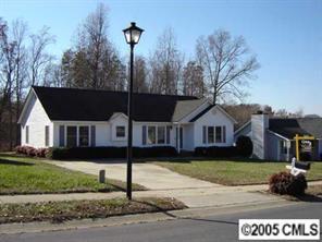 323 Cottonwood Park Dr., Charlotte, NC 28214