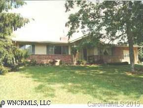 202 Crest Road, East Flat Rock, NC 28726