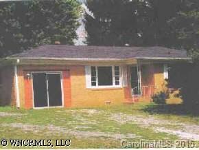 6 Forge Dr., Horse Shoe, NC 28742