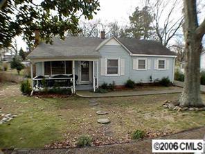 809 Applewood St., Kannapolis, NC 28081