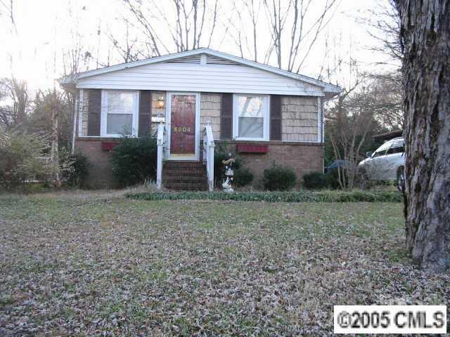4204 Water Oak Rd., Charlotte, NC 28211