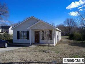 106 Paysour St., Dallas, NC 28034