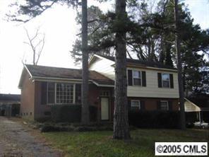 5830 Whittingham Dr., Charlotte, NC 28215