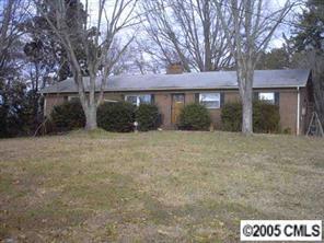 8116 Harriet Ave., Charlotte, NC 28216