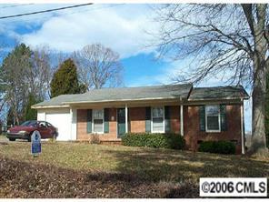 2432 Middleton Dr., Ranlo, NC 28054