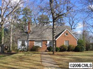 820 Woodland Rd., Statesville, NC 28677