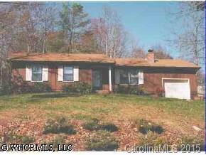 4 Maple Leaf Drive, Hendersonville, NC 28739