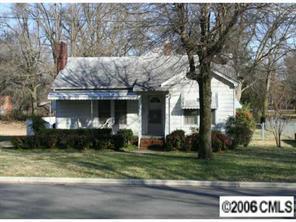 272 E Mcneely Ave., Mooresville, NC 28115