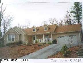 526 Orchard Circle, Hendersonville, NC 28739