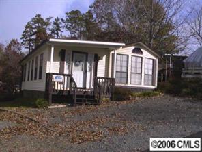 157 Dogwood Cir., New London, NC 28127