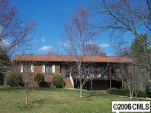 327 Shoreline Loop, Mooresville, NC 28117