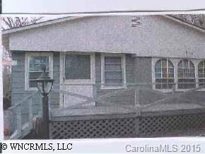 100 Pineywoods Dr, Brevard, NC 28712