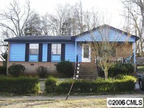 2024 Longleaf Dr., Charlotte, NC 28210