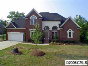 111 Honeysuckle Creek Loop, Mooresville, NC 28117