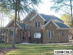 128 Poinsetta Dr., Mooresville, NC 28117