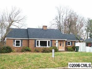 141 W Stewart Ave., Mooresville, NC 28115