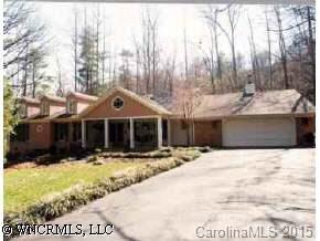 450 Crystal Spring Dr., Hendersonville, NC 28739