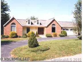 136 Mountain Valley Drive, Hendersonville, NC 28739