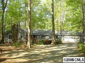 700 Courtney Ln., Matthews, NC 28105