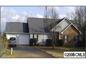 5126 Kris Dr., Hickory, NC 28602