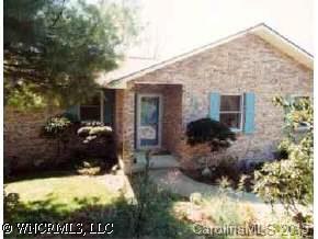 26 Willowood Trail, Hendersonville, NC 28739