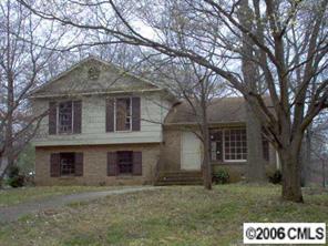 6200 Bridlewood Ln., Charlotte, NC 28215