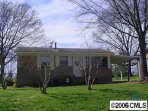 437 Red Tip Ln., Gastonia, NC 28052