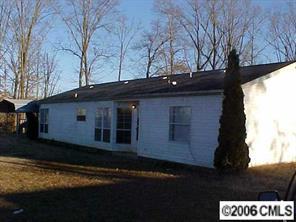 132 Krumroy Dr., Statesville, NC 28625