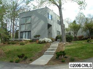 301 Sardis Ln., Charlotte, NC 28270
