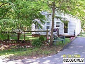 387 N Academy St., Mooresville, NC 28115