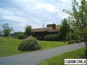 124 Tammy Dr., Mooresville, NC 28115