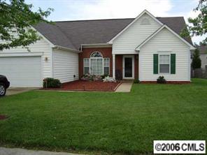 12034 Evergreen Hollow Dr., Charlotte, NC 28269