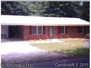 105 Lake Ave., Hendersonville, NC 28793