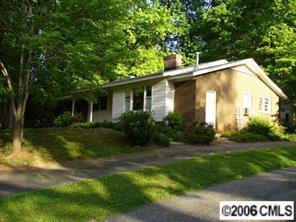 4000 Somerdale Ln., Charlotte, NC 28205
