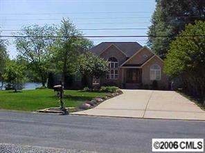 11625 Riverhaven Dr., Charlotte, NC 28214