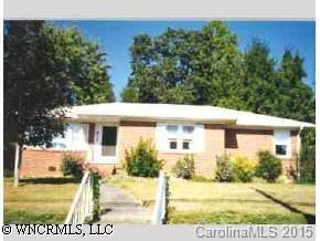 921 Oakland St, Hendersonville, NC 28739