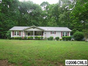 7464 Forest Oak Dr., Denver, NC 28037