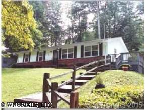 103 Robleigh Drive, Hendersonville, NC 28739