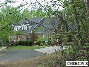 6724 Lakeside Dr., Charlotte, NC 28215