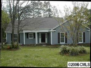 9740 Kent Village Dr., Charlotte, NC 28269