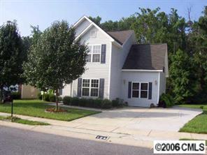 126 Bellelaine Dr., Mooresville, NC 28115