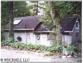 105 Seneca Blvd., Hendersonville, NC 28739