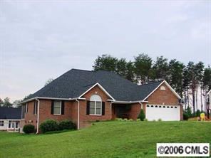 124 Creekside Dr., Boiling Springs, NC 28152