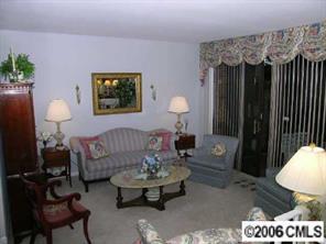 5811 Sharon Rd. #B, Charlotte, NC 28210