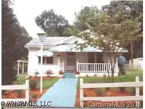 2405 Lucas St, Hendersonville, NC 28791