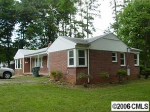 802 Townsend Ave., Gastonia, NC 28052
