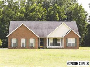 901 Pondside Dr., Wingate, NC 28174